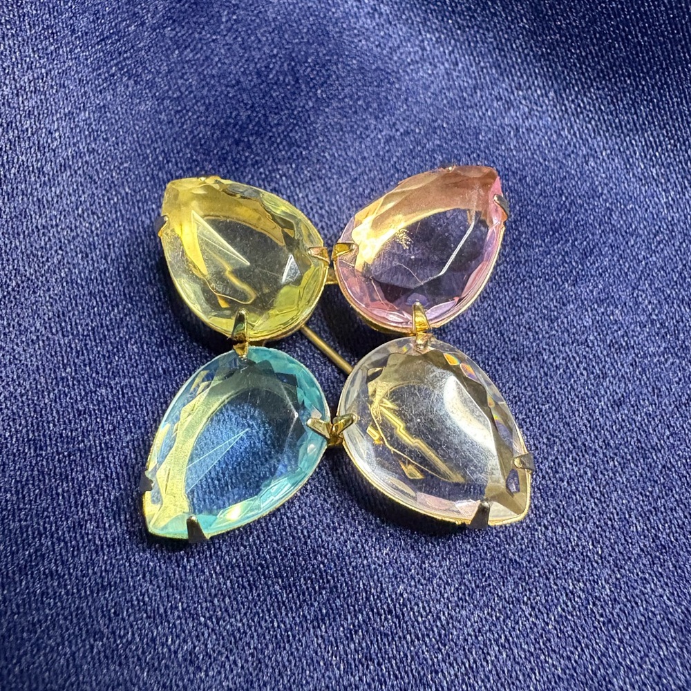 Pin Brooch Pendant Avon Multicolor Teardrop Flower - Picture 2 of 4